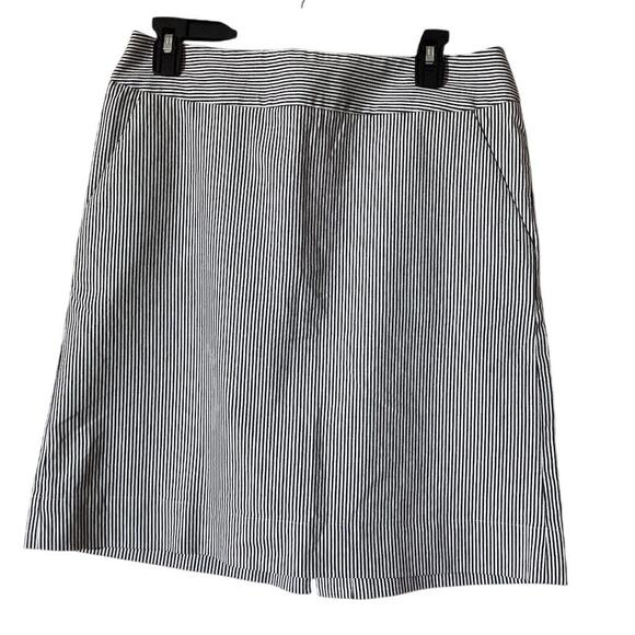 Talbots Women's Size 8 Blue & White Pinstripe A-Line Mini Skirt - Picture 3 of 9